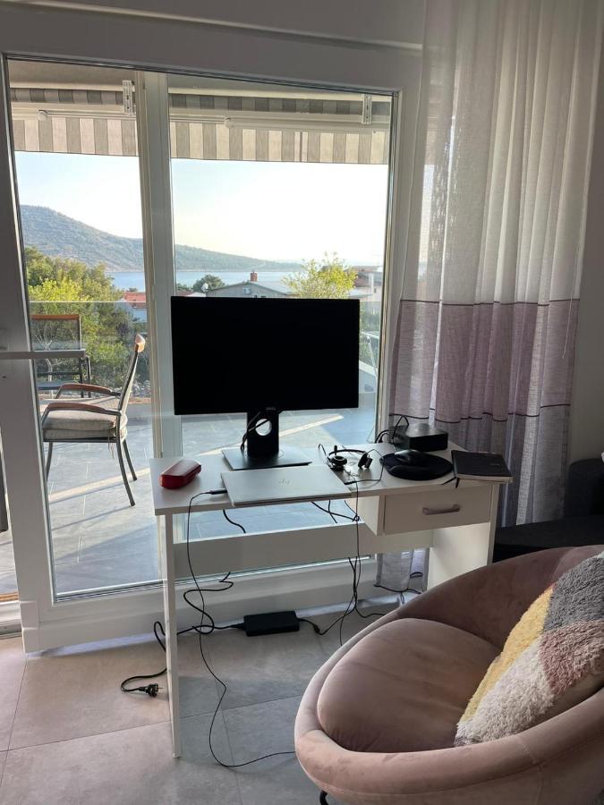 Riodia Seaview Stay Примоштен Екстер'єр фото